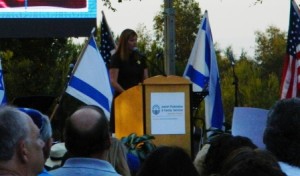 Debbie Margolis speaking at the Rally for Israel